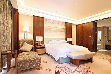 《黎明杀机》六周年福利加码，Steam 4折大促，游戏外设免费送